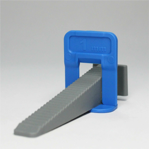 Клин для зажима Ворота 1,0 и Ворота 1,4 DECOR (упак.50шт)